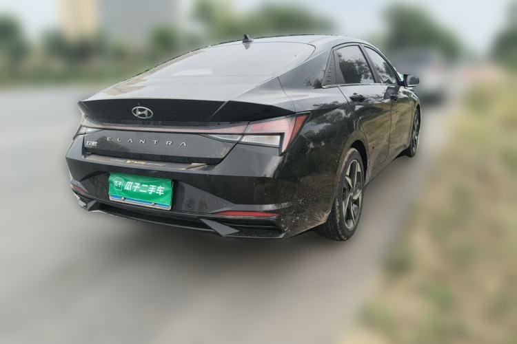 Used Hyundai Elantra 2022 1.5L CVT GLX Elite Edition Rear Right 45 Deg