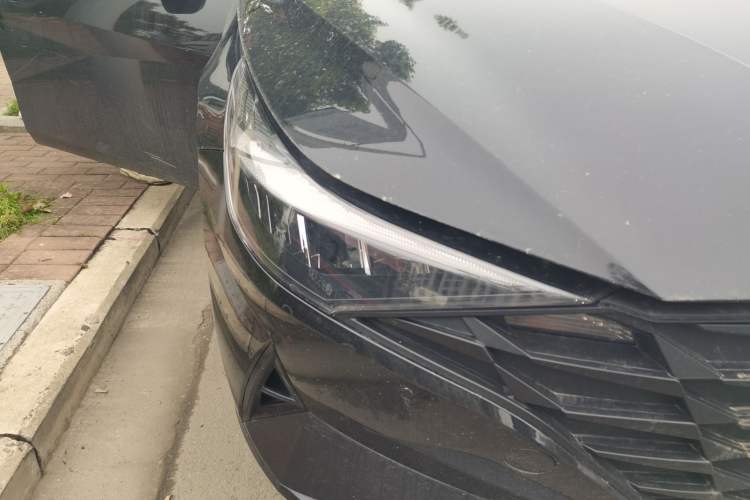 Used Hyundai Elantra 2022 1.5L CVT LUX Black Knight Limited Edition Right Front Headlight