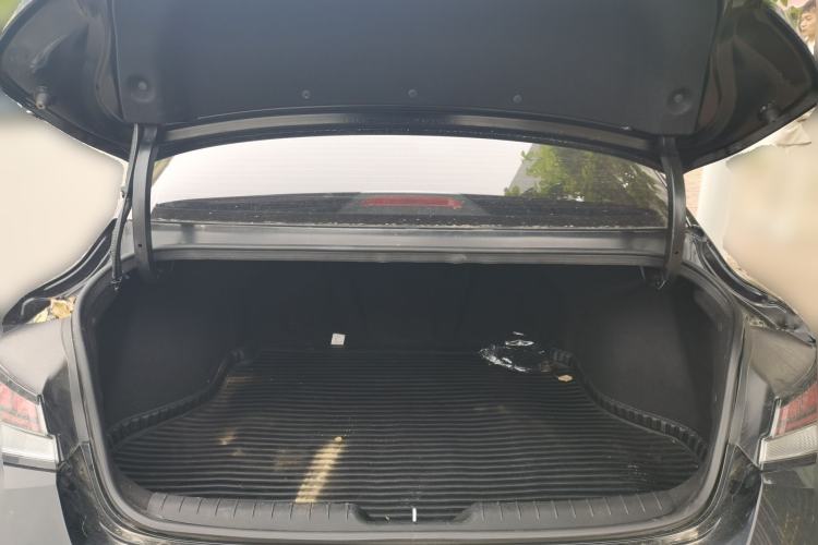 Used Hyundai Elantra 2022 1.5L CVT LUX Black Knight Limited Edition Trunk