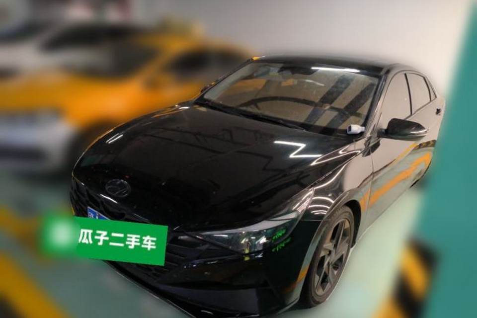 Hyundai Elantra 2022