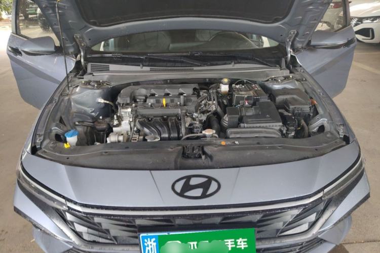 Used Hyundai Elantra 2022 1.5L CVT LUX Prestige Edition Engine Bay