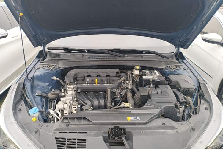 Used Hyundai Elantra 2022 1.5L CVT LUX Prestige Edition Engine Bay