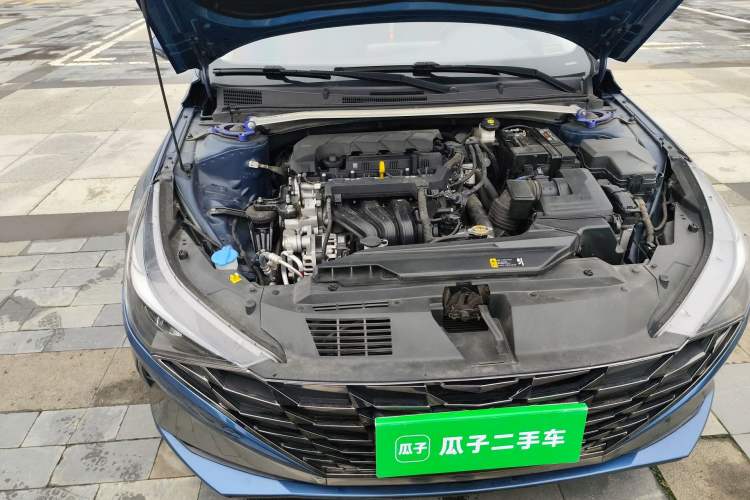 Used Hyundai Elantra 2022 1.5L CVT GLX Elite Edition Engine Bay Right