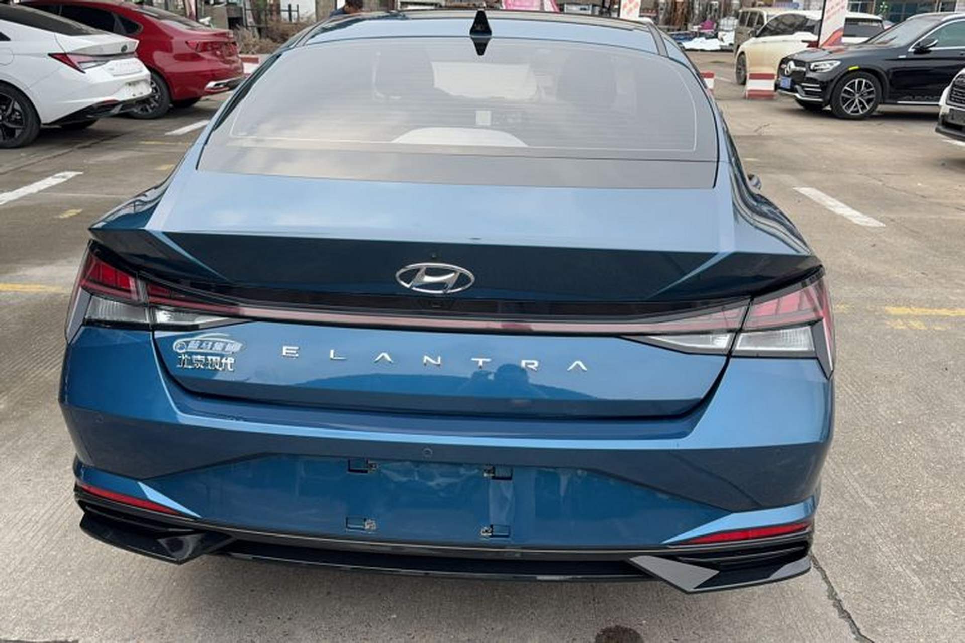 Used Hyundai Elantra 2022 1.5L CVT LUX Prestige Edition Exterior 4