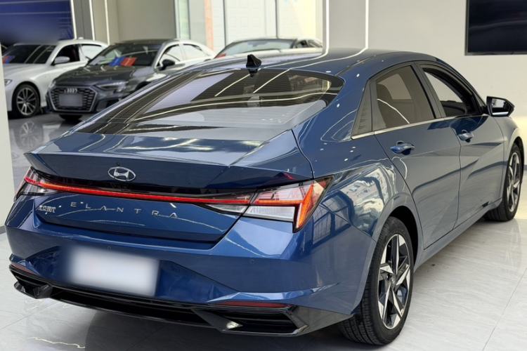Used Hyundai Elantra 2022 1.5L CVT LUX Prestige Edition Exterior 4