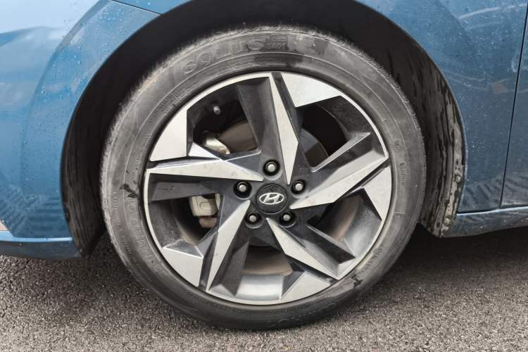 Used Hyundai Elantra 2022 1.5L CVT GLX Elite Edition Exterior 4
