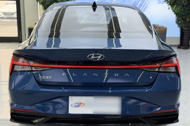 Used Hyundai Elantra 2022 1.5L CVT LUX Prestige Edition Exterior 5