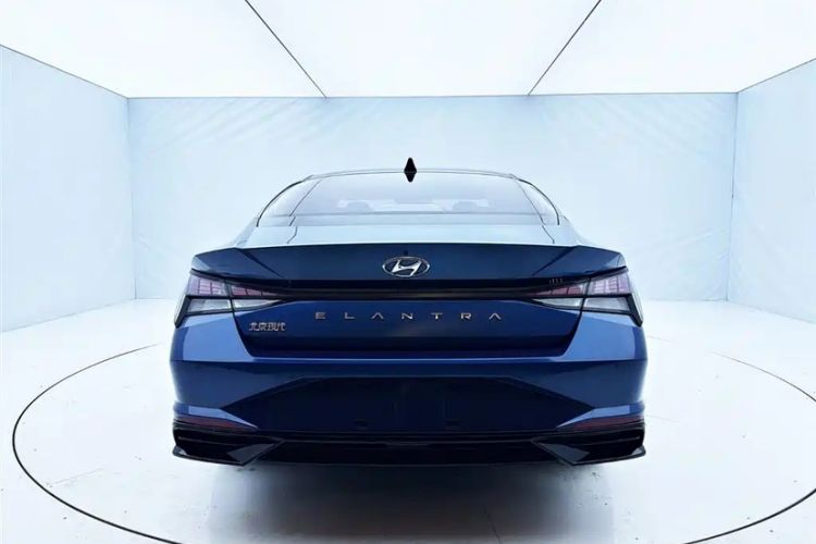 Used Hyundai Elantra 2022 1.5L CVT GLX Elite Edition Exterior 6