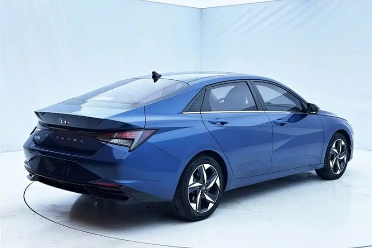 Used Hyundai Elantra 2022 1.5L CVT GLX Elite Edition Exterior 7