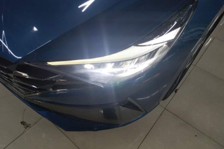Used Hyundai Elantra 2022 1.5L CVT LUX Prestige Edition Left Front Headlight