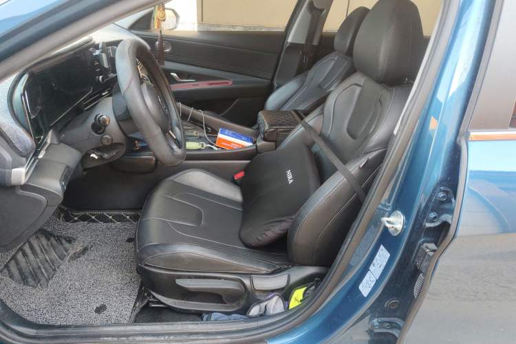 Used Hyundai Elantra 2022 1.5L CVT GLX Elite Edition Left Front Seat