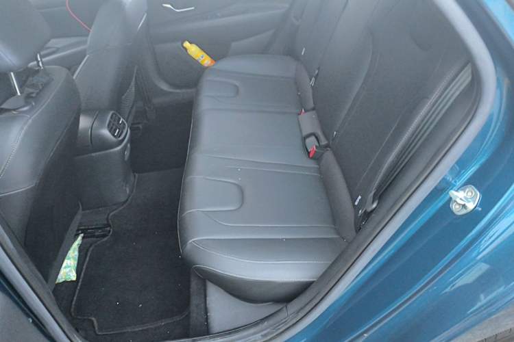 Used Hyundai Elantra 2022 1.5L CVT LUX Prestige Edition Left Rear Seat