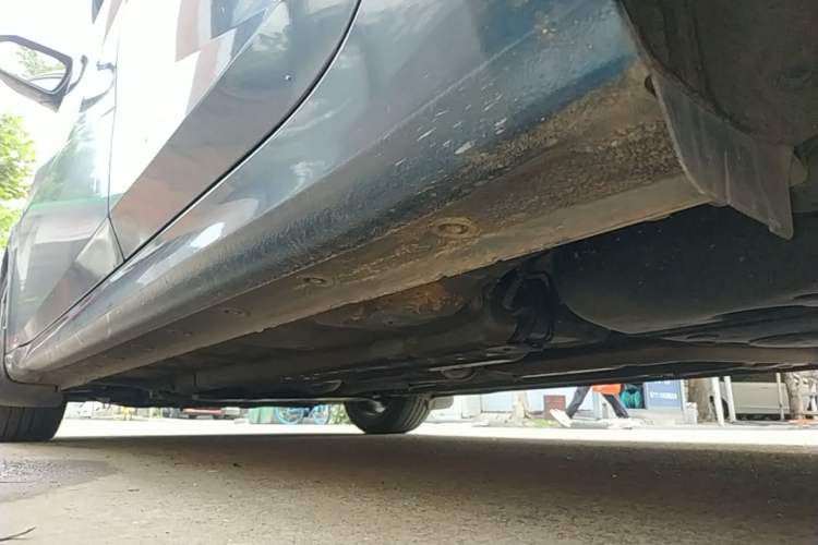 Used Hyundai Elantra 2022 1.5L CVT LUX Prestige Edition Left Side Sill