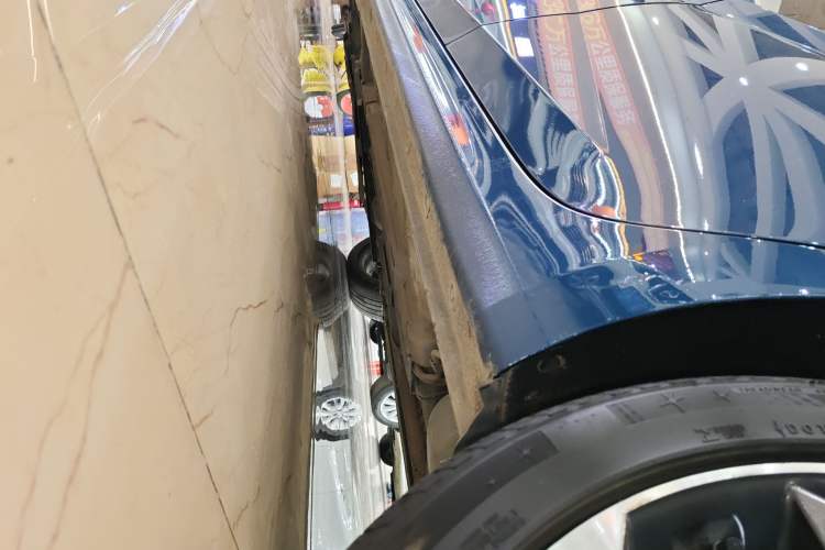 Used Hyundai Elantra 2022 1.5L CVT LUX Prestige Edition Left Side Sill