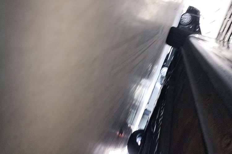 Used Hyundai Elantra 2022 1.5L CVT GLX Elite Edition Left Side Sill