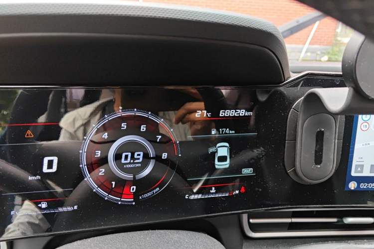 Used Hyundai Elantra 2022 1.5L CVT GLX Elite Edition Odometer Close Up