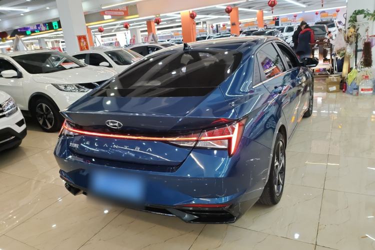 Used Hyundai Elantra 2022 1.5L CVT LUX Prestige Edition Rear Right 45 Deg