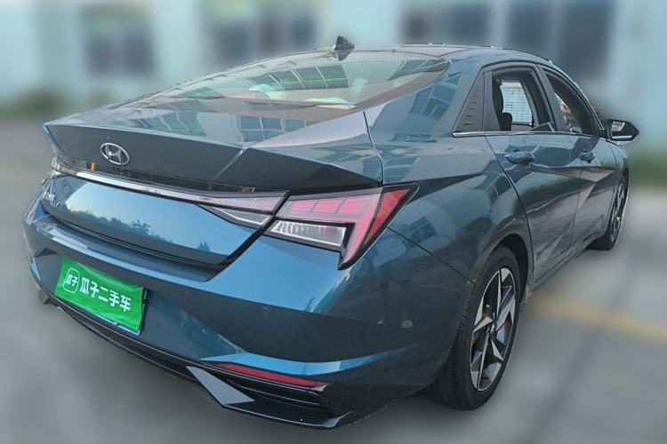 Used Hyundai Elantra 2022 1.5L CVT LUX Prestige Edition Rear Right 45 Deg