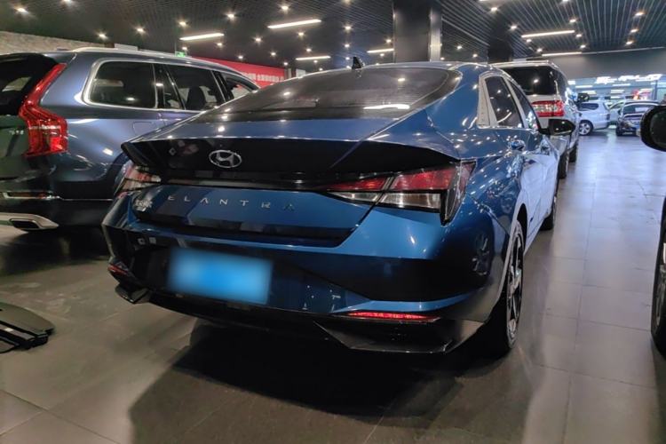 Used Hyundai Elantra 2022 1.5L CVT GLX Elite Edition Rear Right 45 Deg