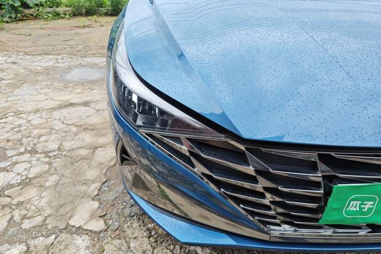 Used Hyundai Elantra 2022 1.5L CVT GLX Elite Edition Right Front Headlight