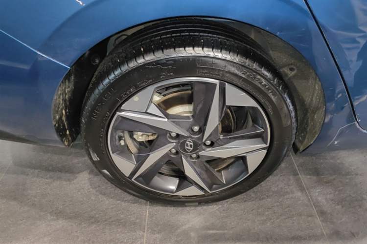 Used Hyundai Elantra 2022 1.5L CVT GLX Elite Edition Right Rear Wheel Hub