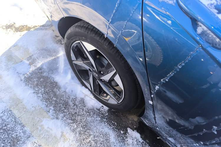 Used Hyundai Elantra 2022 1.5L CVT LUX Prestige Edition Right Rear Wheel Hub