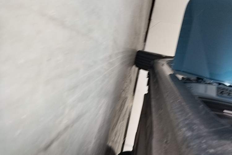 Used Hyundai Elantra 2022 1.5L CVT GLX Elite Edition Right Side Sill
