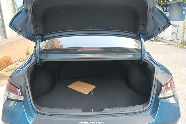 Used Hyundai Elantra 2022 1.5L CVT LUX Prestige Edition Trunk