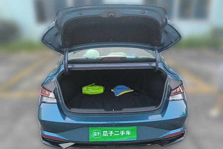 Used Hyundai Elantra 2022 1.5L CVT LUX Prestige Edition Trunk