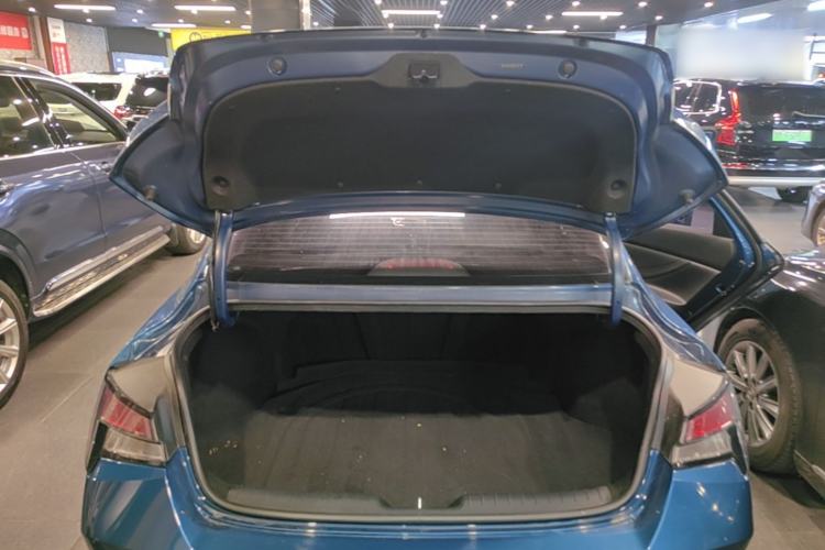 Used Hyundai Elantra 2022 1.5L CVT GLX Elite Edition Trunk