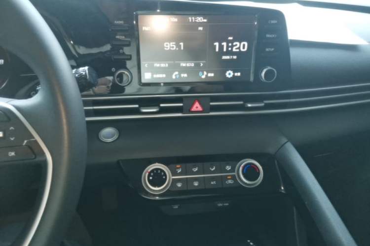 Used Hyundai Elantra 2022 1.5L CVT GLX Elite Edition Audio And AC Panel