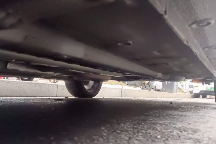 Used Hyundai Elantra 2022 1.5L CVT LUX Prestige Edition Chassis Front Left