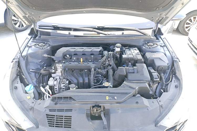 Used Hyundai Elantra 2022 1.5L CVT LUX Prestige Edition Engine Bay