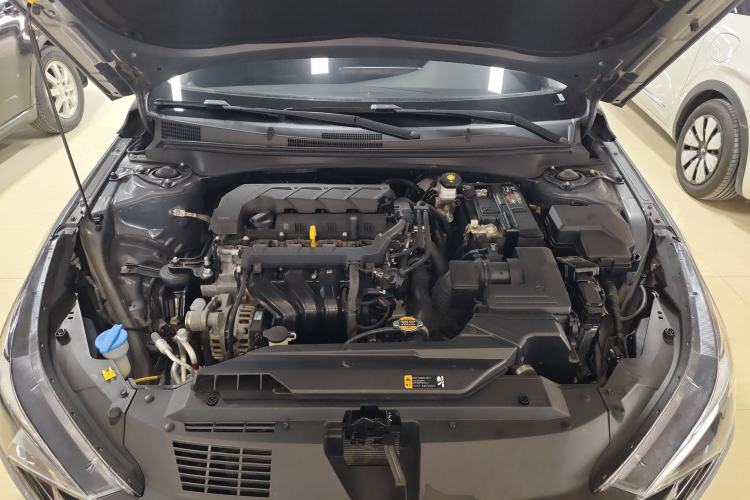 Used Hyundai Elantra 2022 1.5L CVT LUX Prestige Edition Engine Bay