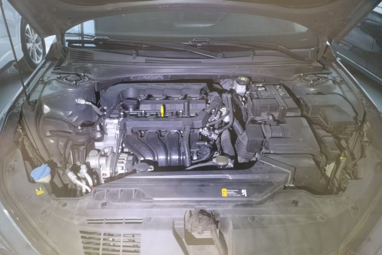 Used Hyundai Elantra 2022 1.5L CVT LUX Prestige Edition Engine Bay