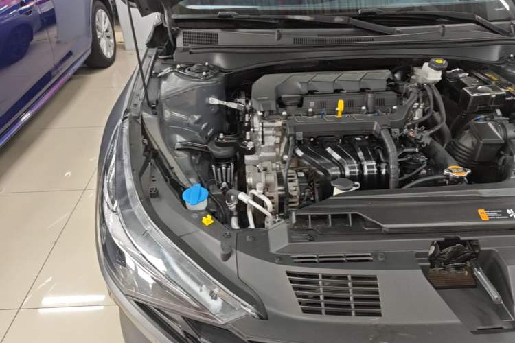 Used Hyundai Elantra 2022 1.5L CVT 20th Anniversary Edition Engine Bay Right