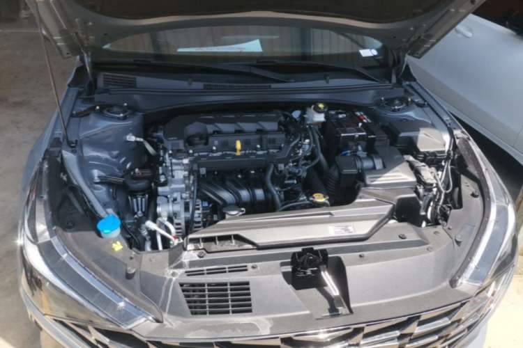 Used Hyundai Elantra 2022 1.5L CVT GLX Elite Edition Engine Bay