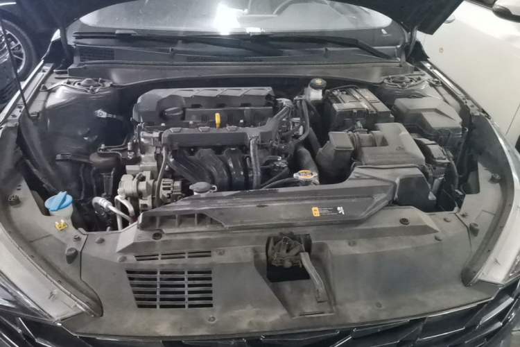 Used Hyundai Elantra 2022 1.5L CVT GLX Elite Edition Engine Bay