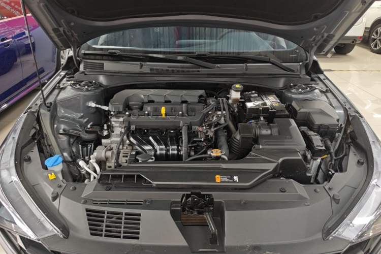 Used Hyundai Elantra 2022 1.5L CVT 20th Anniversary Edition Engine Bay