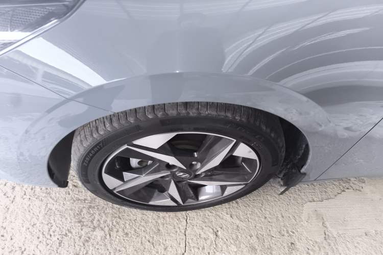 Used Hyundai Elantra 2022 1.5L CVT GLX Elite Edition Exterior 4