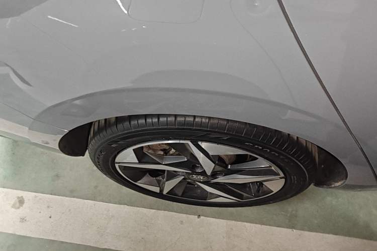 Used Hyundai Elantra 2022 1.5L CVT GLX Elite Edition Exterior 5