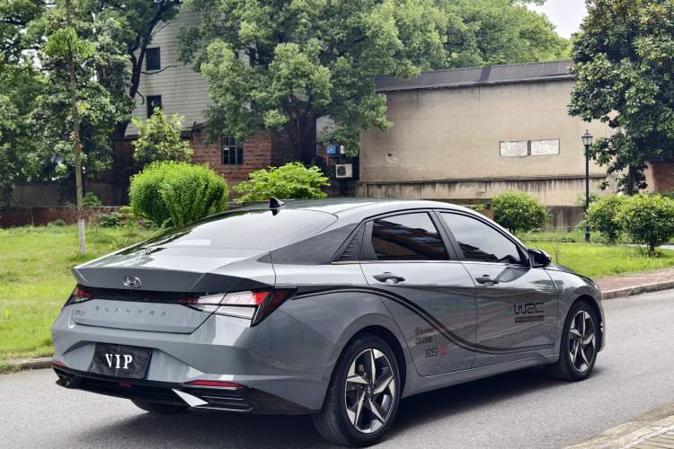 Used Hyundai Elantra 2022 1.5L CVT GLX Elite Edition Exterior 6
