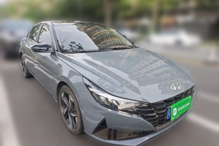 Used Hyundai Elantra 2022 1.5L CVT GLX Elite Edition Front Right 45 Deg