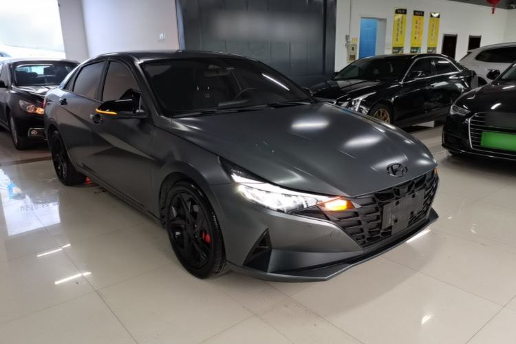 Used Hyundai Elantra 2022 1.5L CVT 20th Anniversary Edition Front Right 45 Deg