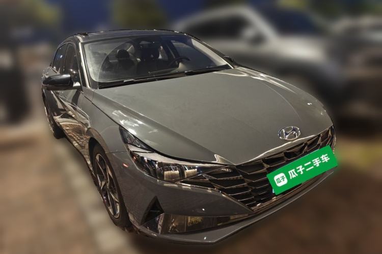 Used Hyundai Elantra 2022 1.5L CVT TOP Flagship Edition Front Right 45 Deg