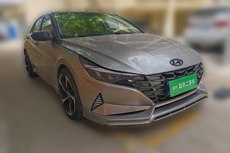 Used Hyundai Elantra 2022 1.5L CVT GLS Leading Edition Front Right 45 Deg