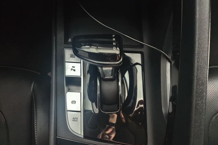 Used Hyundai Elantra 2022 1.5L CVT GLX Elite Edition Gear Lever