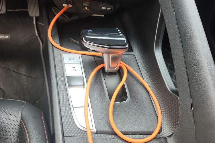 Used Hyundai Elantra 2022 1.5L CVT 20th Anniversary Edition Gear Lever
