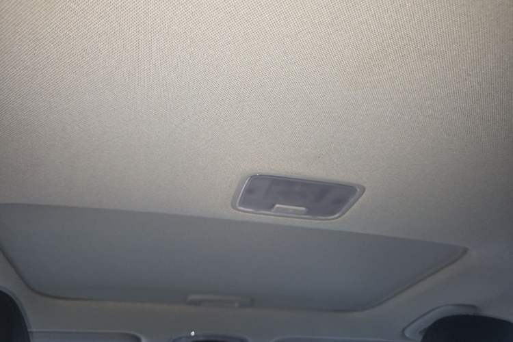 Used Hyundai Elantra 2022 1.5L CVT GLX Elite Edition Headliner
