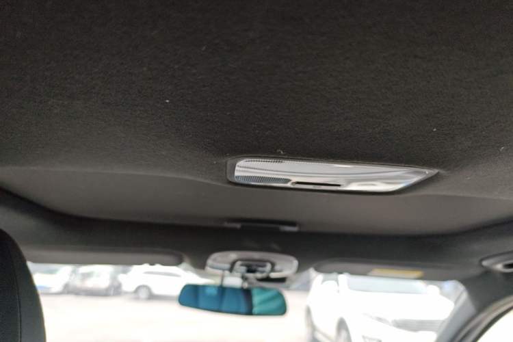 Used Hyundai Elantra 2022 1.5L CVT 20th Anniversary Edition Headliner